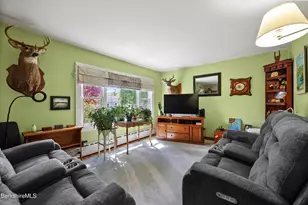 13 Simon Ave, Adams, MA 01220 - Photo 7