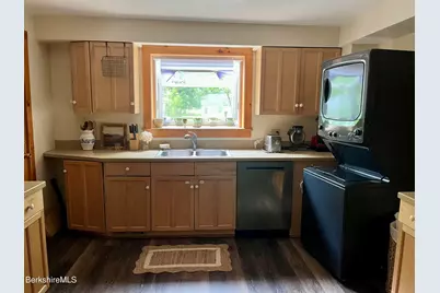 34 Church St, Stockbridge, MA 01262 - Photo 13