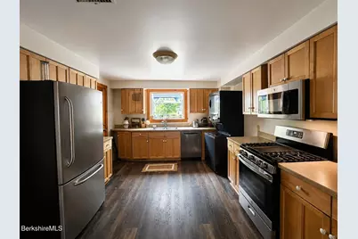 34 Church St, Stockbridge, MA 01262 - Photo 15