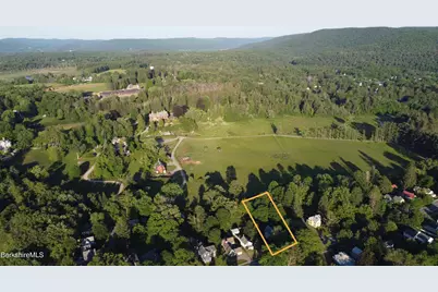 34 Church St, Stockbridge, MA 01262 - Photo 7