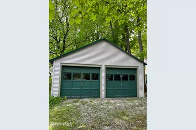 34 Church St, Stockbridge, MA 01262 - Photo 3