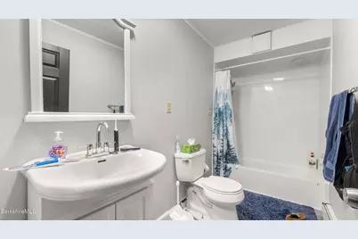 50 W Housatonic St, Pittsfield, MA 01201 - Photo 27
