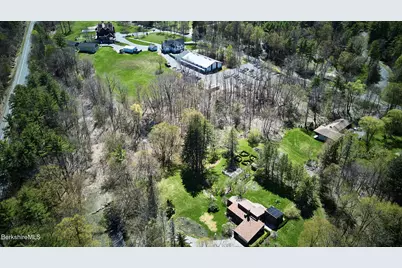 349 Old Stockbridge Rd, Lenox, MA 01240 - Photo 51