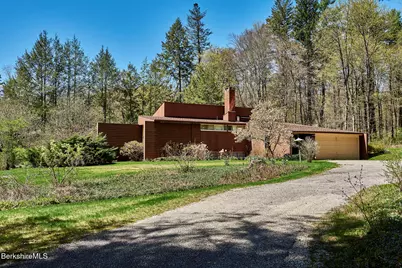 349 Old Stockbridge Rd, Lenox, MA 01240 - Photo 49