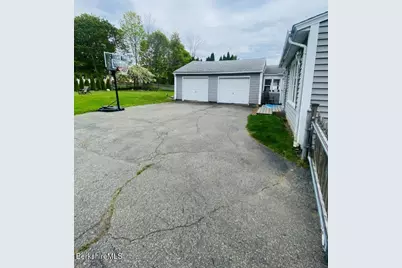 33 Eleanor Rd, Pittsfield, MA 01201 - Photo 37