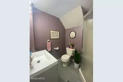 33 Eleanor Rd, Pittsfield, MA 01201 - Photo 15
