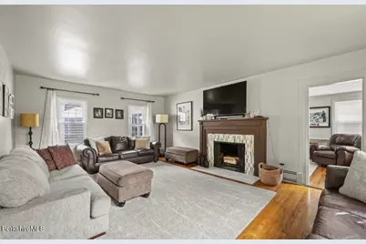 33 Eleanor Rd, Pittsfield, MA 01201 - Photo 5