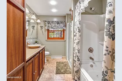 230 E Housatonic St, Dalton, MA 01226 - Photo 21