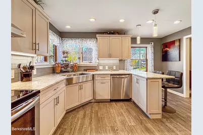 230 E Housatonic St, Dalton, MA 01226 - Photo 5