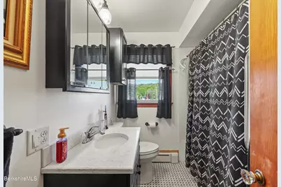 24 Temple St, Adams, MA 01220 - Photo 19