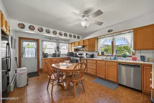 24 Temple St, Adams, MA 01220 - Photo 7