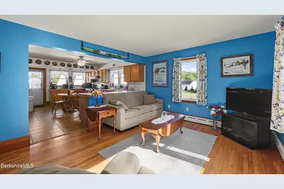 24 Temple St, Adams, MA 01220 - Photo 3