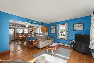 24 Temple St, Adams, MA 01220 - Photo 3