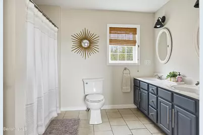 14 County Ct, Pittsfield, MA 01201 - Photo 51