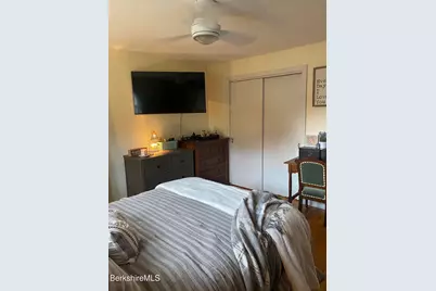 15 Williamsburg Ter, Pittsfield, MA 01201 - Photo 37