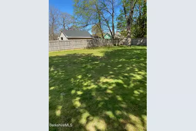 15 Williamsburg Ter, Pittsfield, MA 01201 - Photo 25