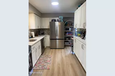 15 Williamsburg Ter, Pittsfield, MA 01201 - Photo 9