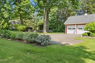 47 Warwick St, Pittsfield, MA 01201 - Photo 3
