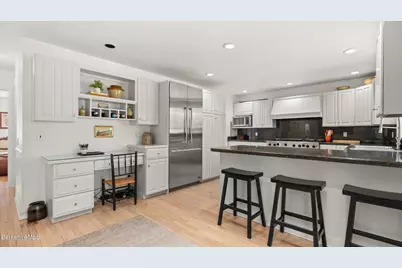 47 Warwick St, Pittsfield, MA 01201 - Photo 13
