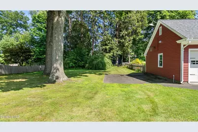 47 Warwick St, Pittsfield, MA 01201 - Photo 7