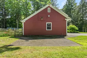 47 Warwick St, Pittsfield, MA 01201 - Photo 9