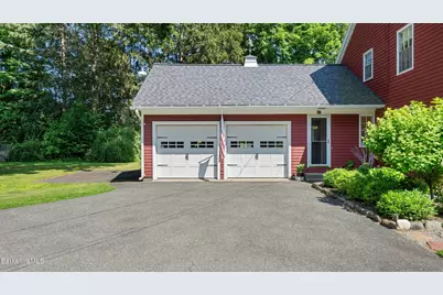 47 Warwick St, Pittsfield, MA 01201 - Photo 5