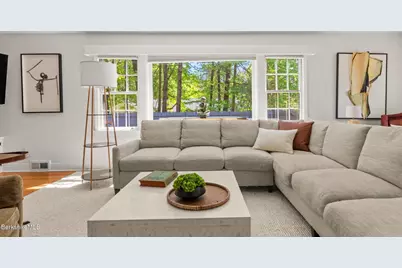 47 Warwick St, Pittsfield, MA 01201 - Photo 5
