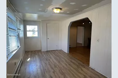 94-96 Liberty St, North Adams, MA 01247 - Photo 11
