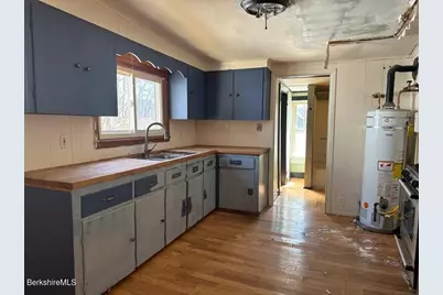 94-96 Liberty St, North Adams, MA 01247 - Photo 33