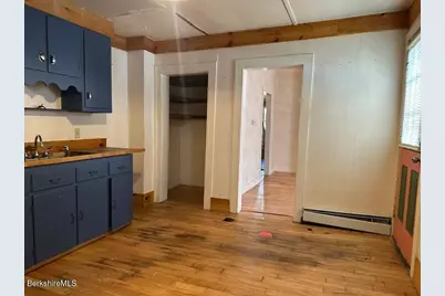 94-96 Liberty St, North Adams, MA 01247 - Photo 41