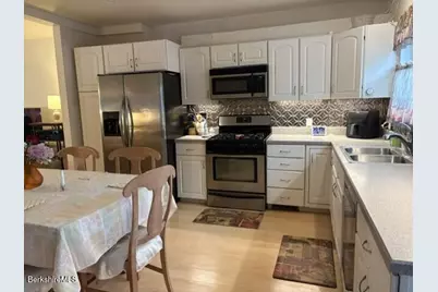 31 Taft St, North Adams, MA 01247 - Photo 7