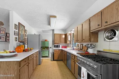 715 Main Rd, Monterey, MA 01245 - Photo 11