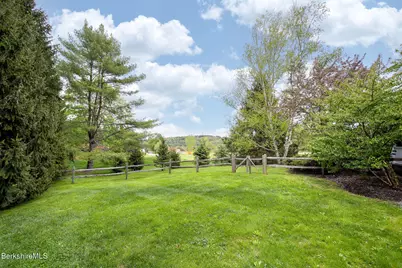 3 Cornwall Dr, Great Barrington, MA 01230 - Photo 5