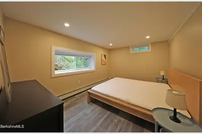 870 East St, Lenox, MA 01240 - Photo 27