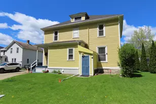 34 Goodrich St, North Adams, MA 01247 - Photo 35