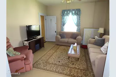 34 Goodrich St, North Adams, MA 01247 - Photo 9