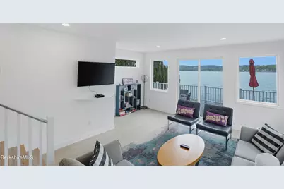 233 Narragansett Ave, Lanesborough, MA 01237 - Photo 21