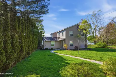 233 Narragansett Ave, Lanesborough, MA 01237 - Photo 9