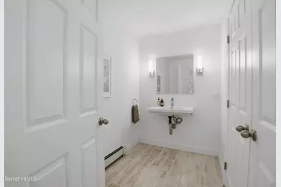 233 Narragansett Ave, Lanesborough, MA 01237 - Photo 39