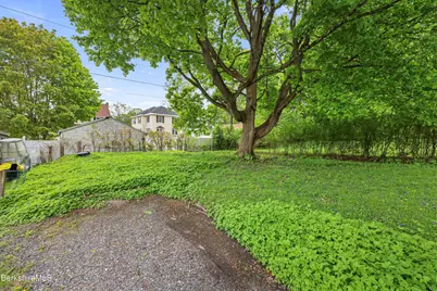 85 Edward Ave, Pittsfield, MA 01201 - Photo 29