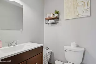 134 Oak Hill Rd, Pittsfield, MA 01201 - Photo 47