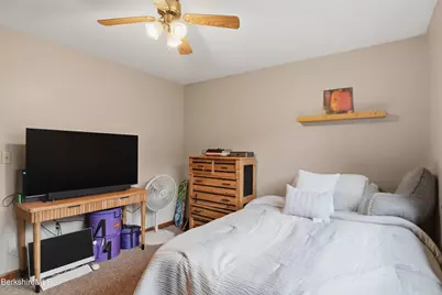 134 Oak Hill Rd, Pittsfield, MA 01201 - Photo 37