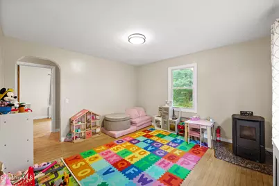 161 Fort Hill Ave, Pittsfield, MA 01201 - Photo 15