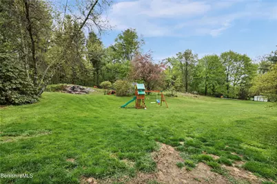 161 Fort Hill Ave, Pittsfield, MA 01201 - Photo 35