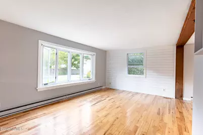 818 Partridge Rd, Lanesborough, MA 01237 - Photo 17