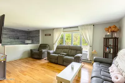 818 Partridge Rd, Lanesborough, MA 01237 - Photo 13