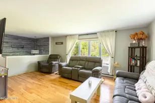 818 Partridge Rd, Lanesborough, MA 01237 - Photo 13
