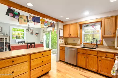 818 Partridge Rd, Lanesborough, MA 01237 - Photo 21