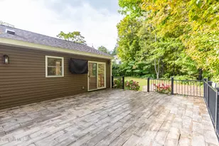 818 Partridge Rd, Lanesborough, MA 01237 - Photo 13