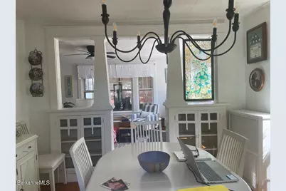 340 Elm St, Pittsfield, MA 01201 - Photo 9
